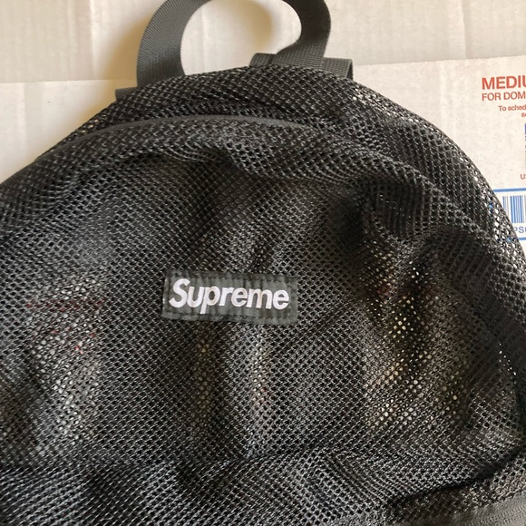 Supreme Mesh Backpack - Picture 2 of 4